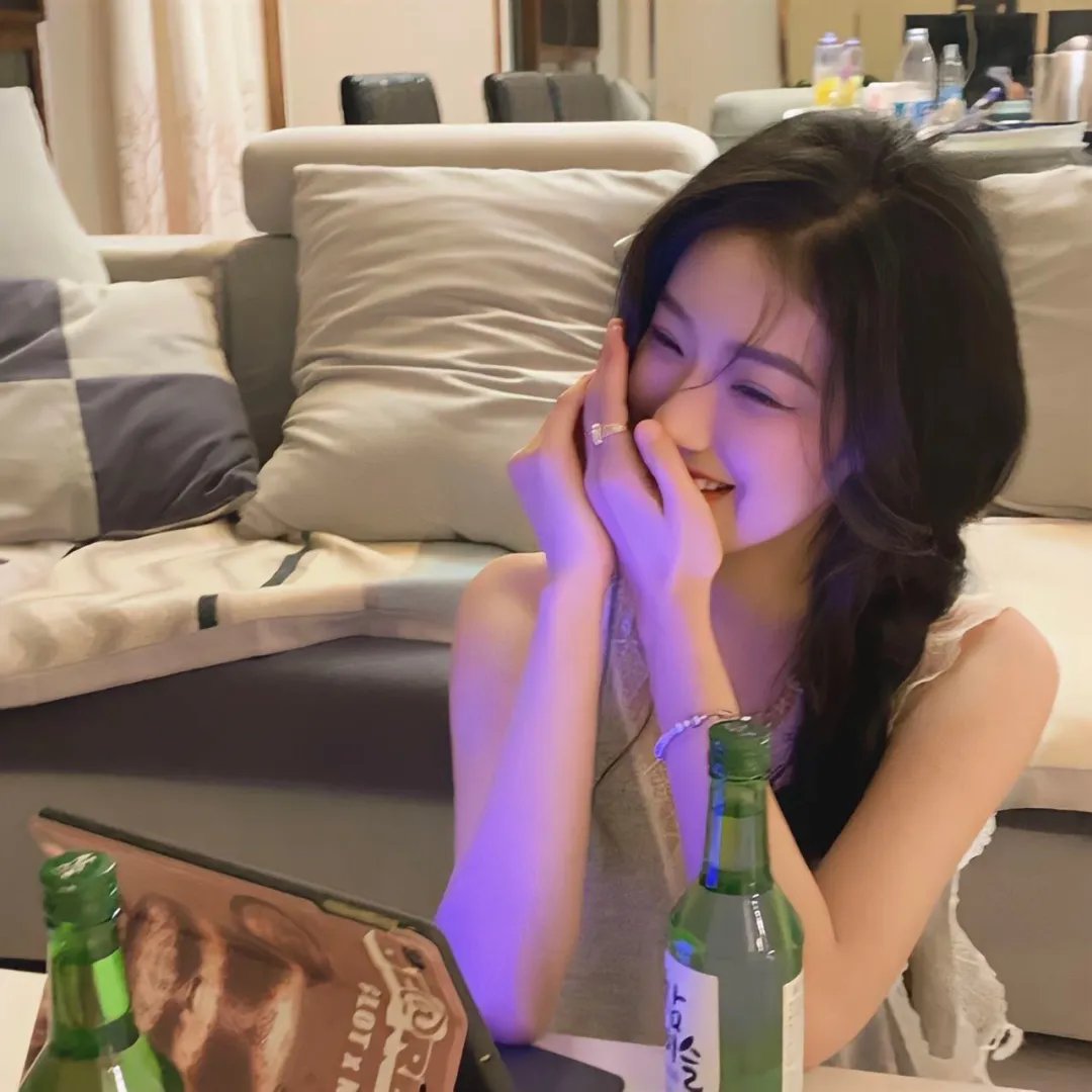 女孩的灵缇犬